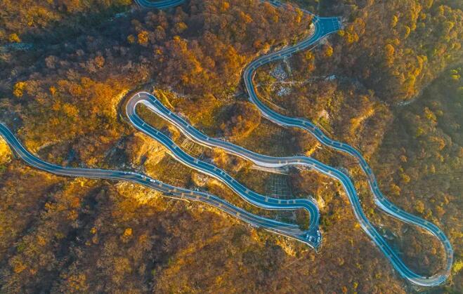 金寨中国红岭公路入选2020中国体育旅游十佳精品线路