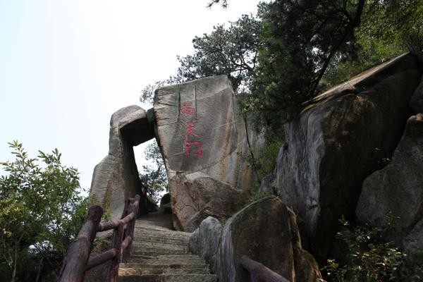 31.铜锣寨南天门.JPG